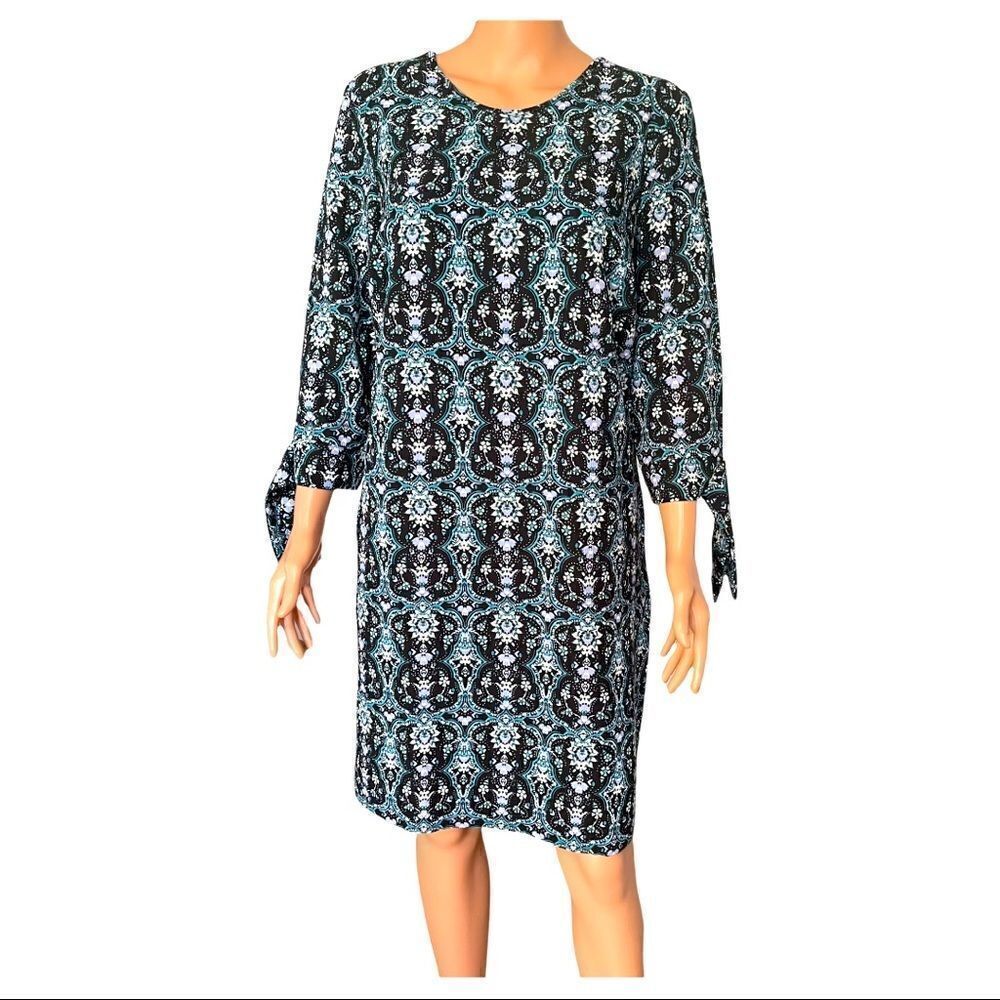 NWT DownEast Green Geo Tie Sleeve Shift Dress Size Medium New With Tag